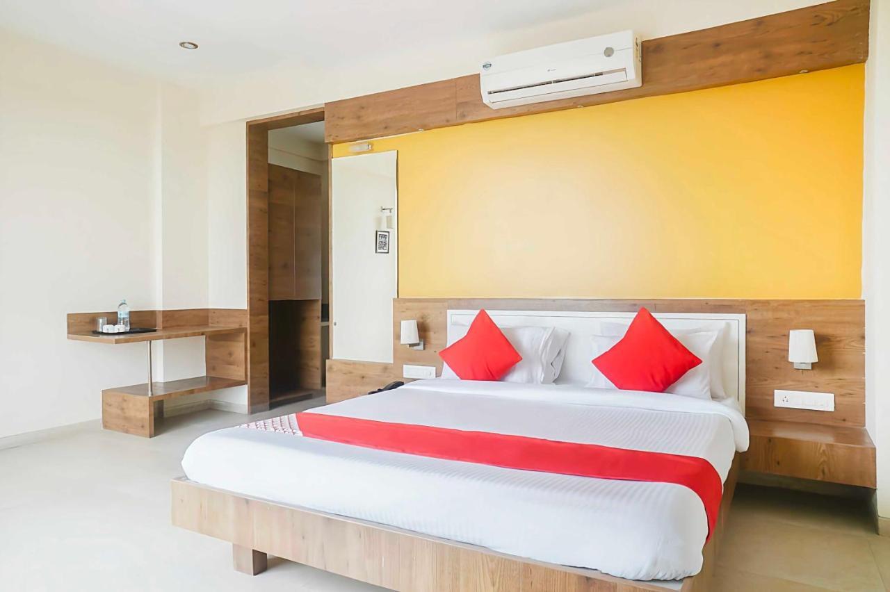 Collection O Sanskruti Resort シルディ エクステリア 写真